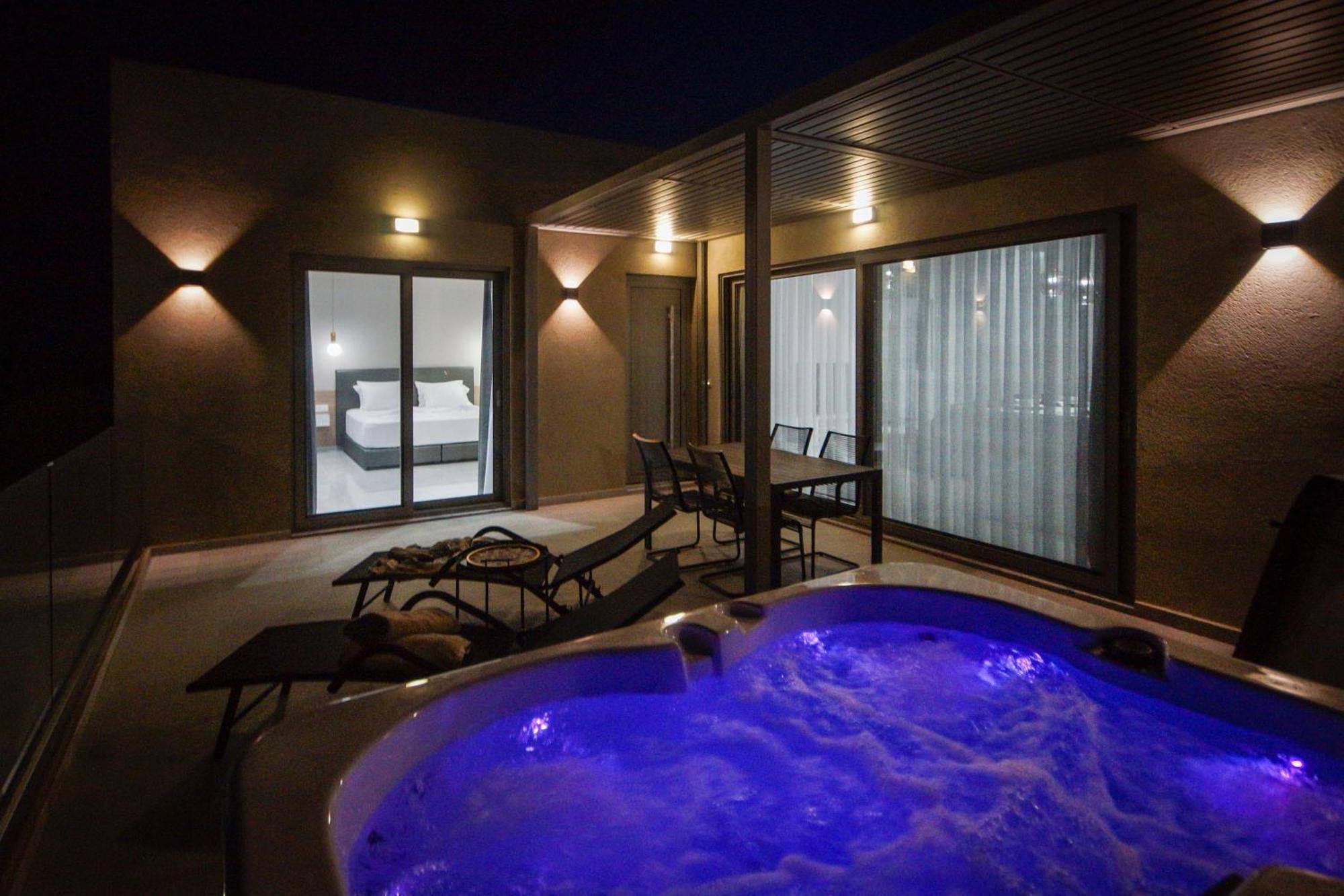 Aquamarine Luxury Suites Archangelos  Exterior photo